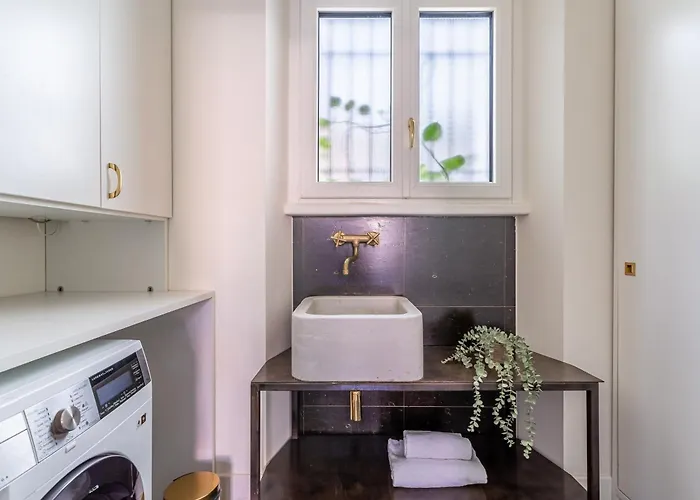 Apartment Iflat Monti Life With Elegance, Comfort And Beauty