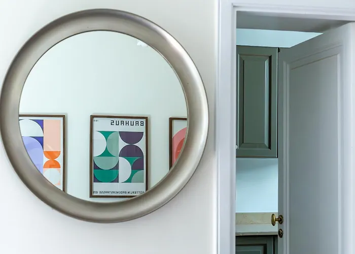 Apartment Iflat Monti Life With Elegance, Comfort And Beauty